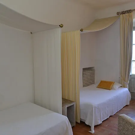 Mondo Suites Villa Capri