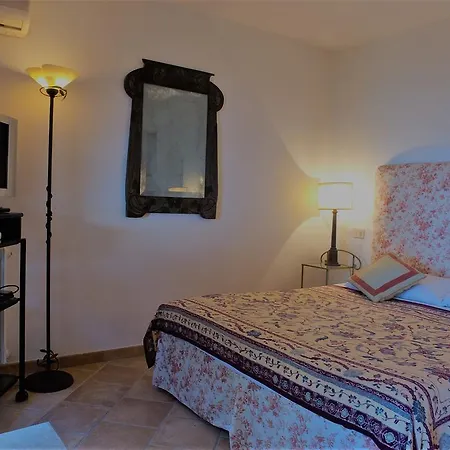 Villa Mondo Suites